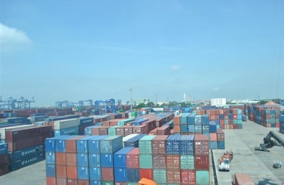Tồn đọng gần 800 container hàng tại cửa khẩu cảng Sài Gòn