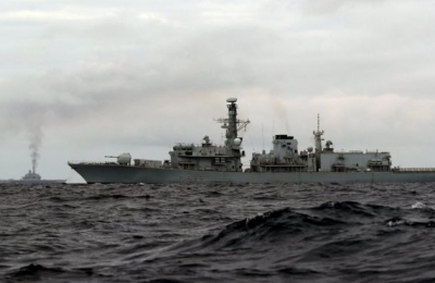 Tàu chiến Anh theo dõi tàu hải quân Nga qua eo biển La Manche